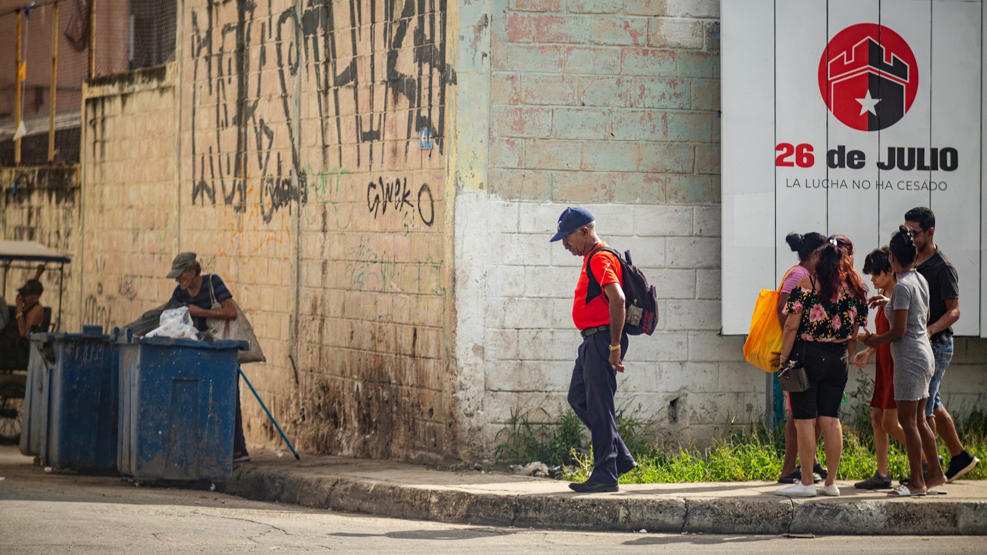 Ostovoiman romahtaminen, jatkuvat sähkökatkot ja lääkepula vaikeuttavat kuubalaisten jokapäiväistä elämää entistä enemmän.