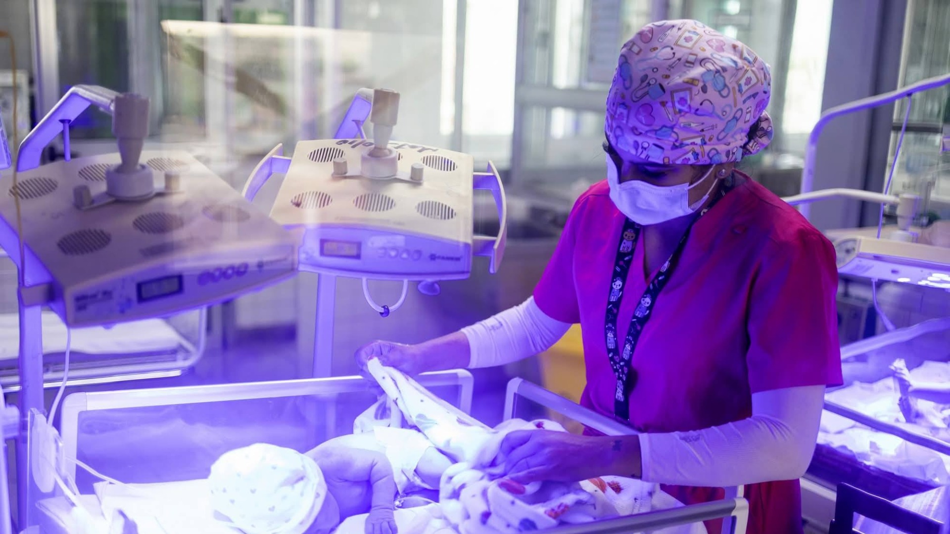 Vastasyntyneiden teho-osastolla kaikki riippuu sähköstä.